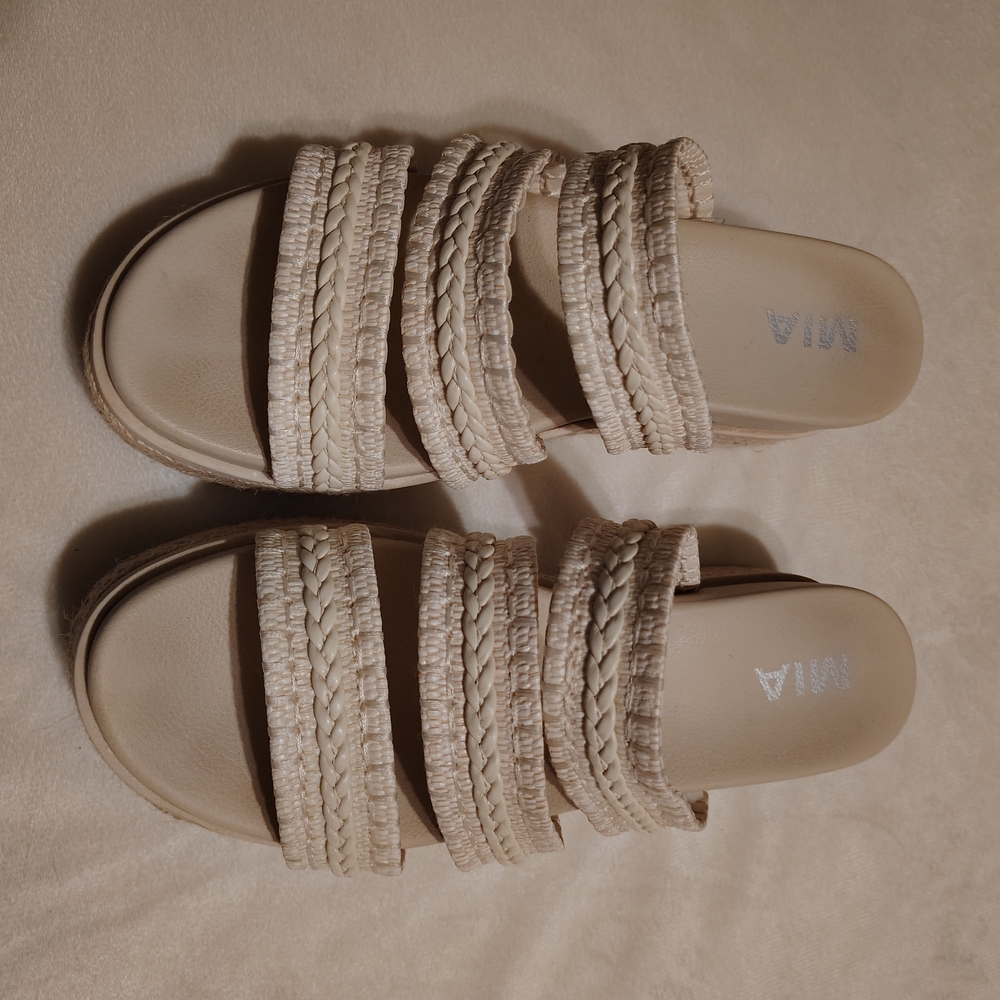MIA Women's Tan Braided Sandals
